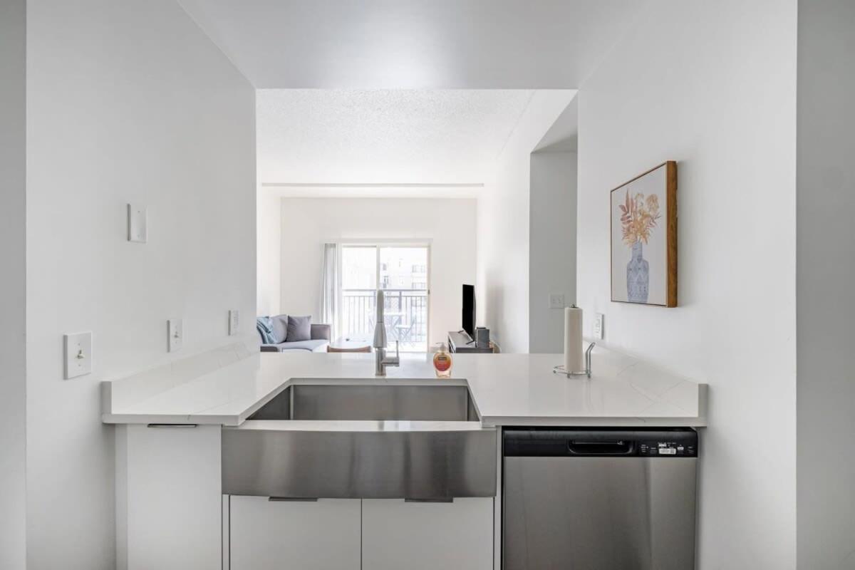 4B 3Ba Premium Family Apartment With Gym Шарлотт Экстерьер фото