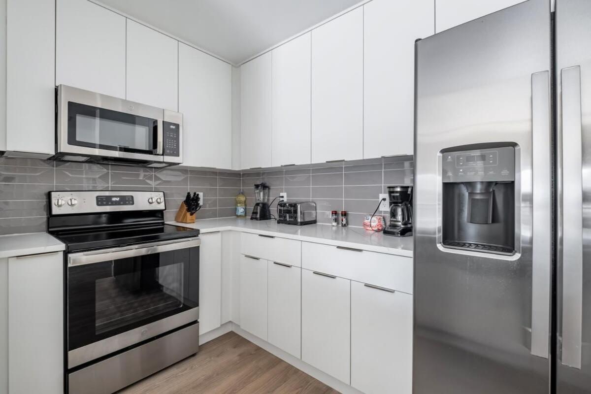 4B 3Ba Premium Family Apartment With Gym Шарлотт Экстерьер фото